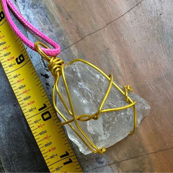 Handmade sea glass pendant gold tone Wire Wrapped Necklace beach glass 5544 - Picture 8 of 8